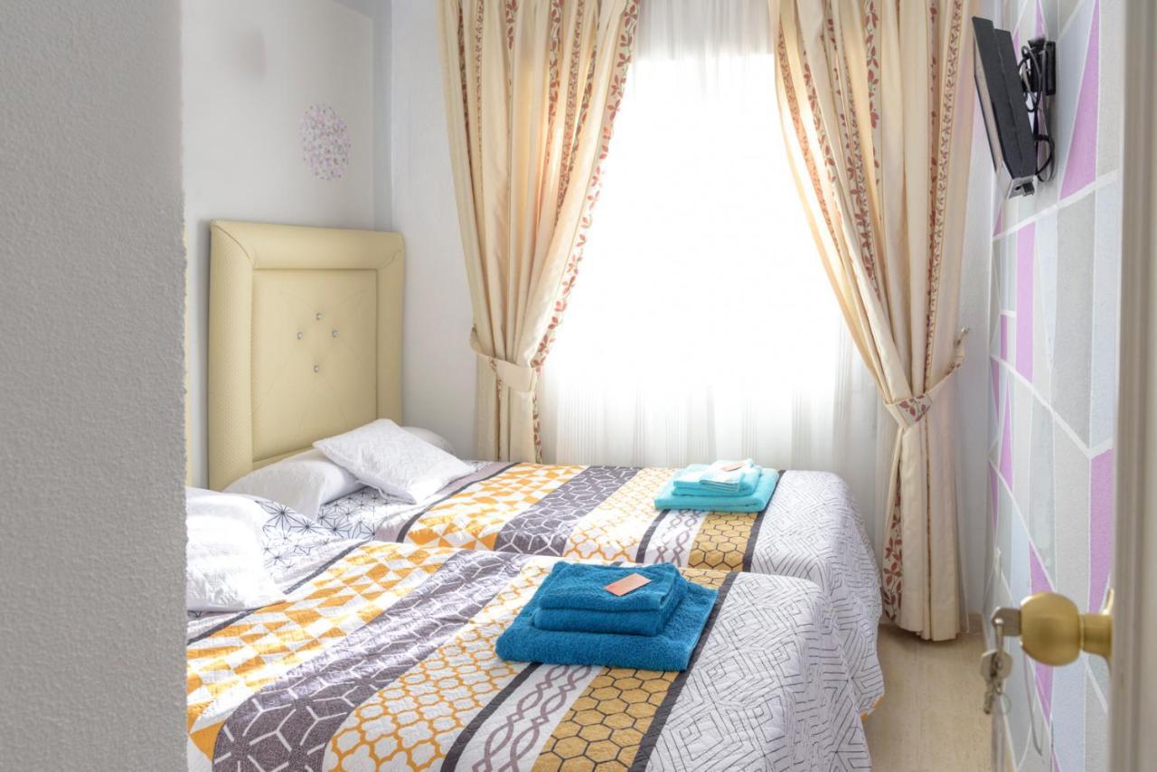 Gcprestige Apartment เอสเตโปนา ภายนอก รูปภาพ